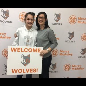 Meet your Posher, Lori